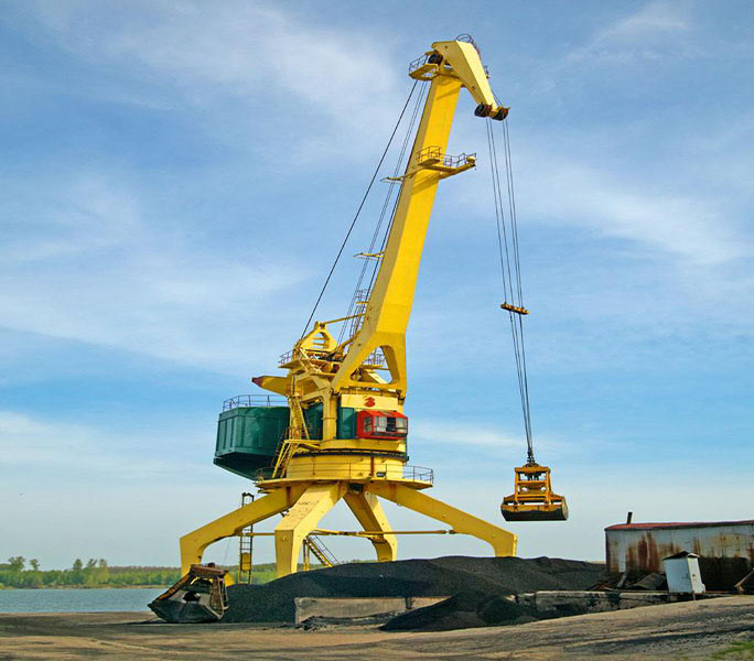 Lou chaj Quayside Portal Mobile Luffing Port Crane.jpg Heavy Load Quayside Portal Mobile Luffing Port Crane.jpg